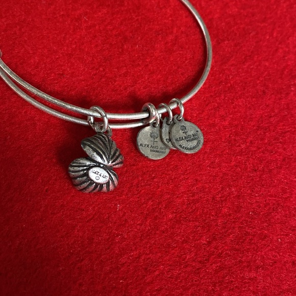 Alex and Ani Oyster Pearl Clam Charm Bracelet - Picture 5 of 6